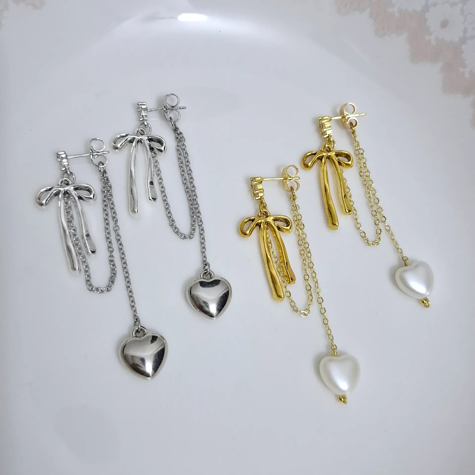 bow earrings